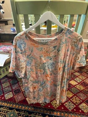 LOFT Peach Floral Short Sleeve Tee with Blue and Orange Accents